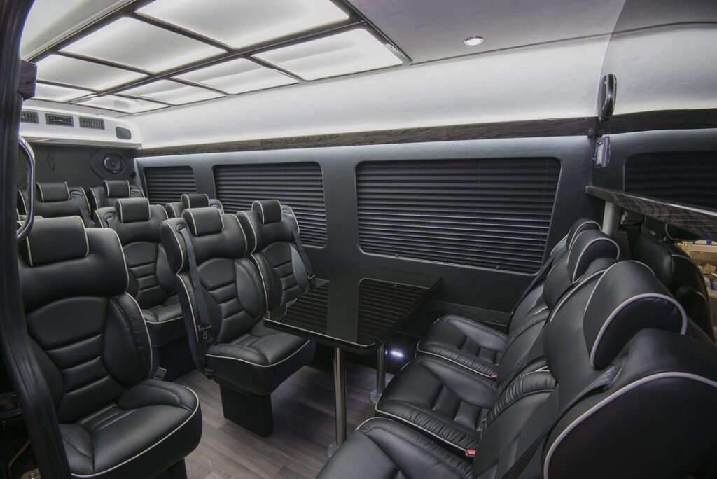 Leader Worldwide Executive Mercedes Sprinter